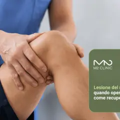 Medico esamina ginocchio. Impara cosa fare in caso di lesione al menisco e come recuperare.