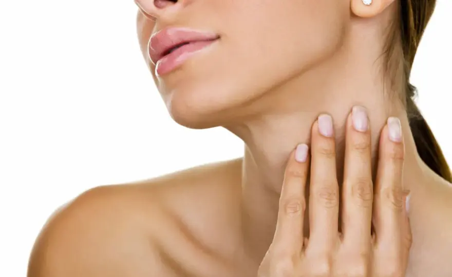 Pallina al collo o nervo accavallato? Come distinguerli